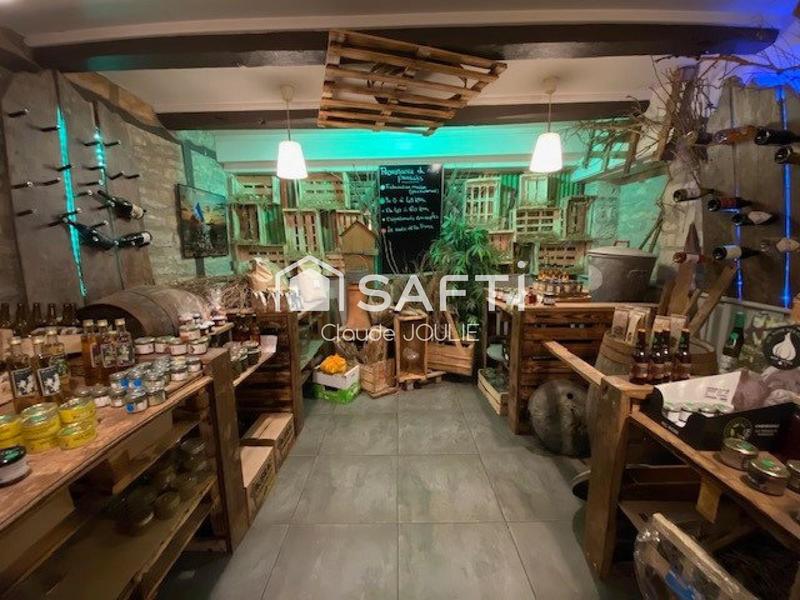 Local commercial - 326 m² - 9 pièces