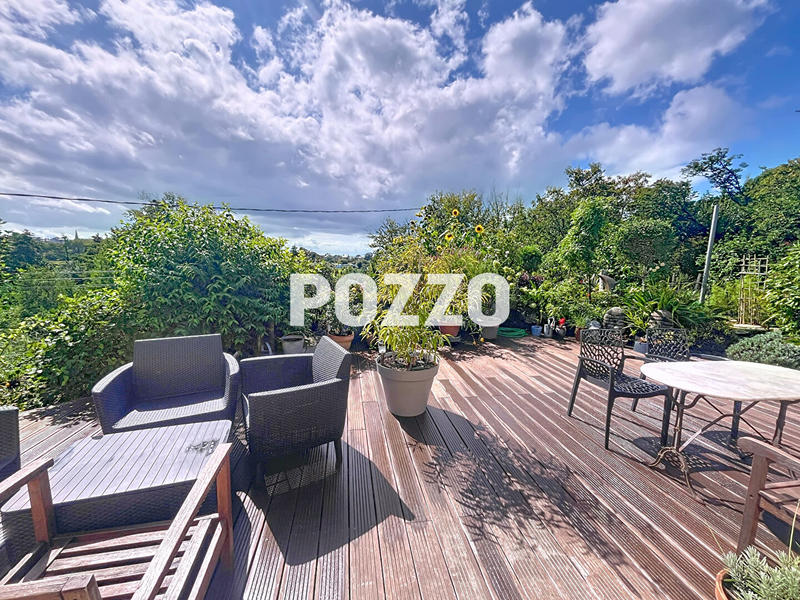 Maison - 192 m² - 9 pièces