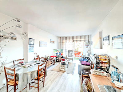 Appartement - 80 m² - 3 pièces