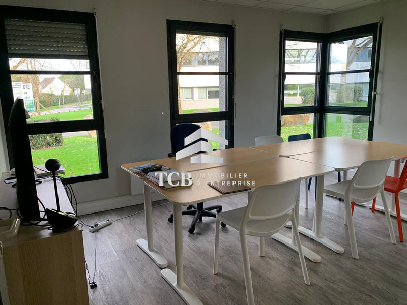 Bureau - 180 m²