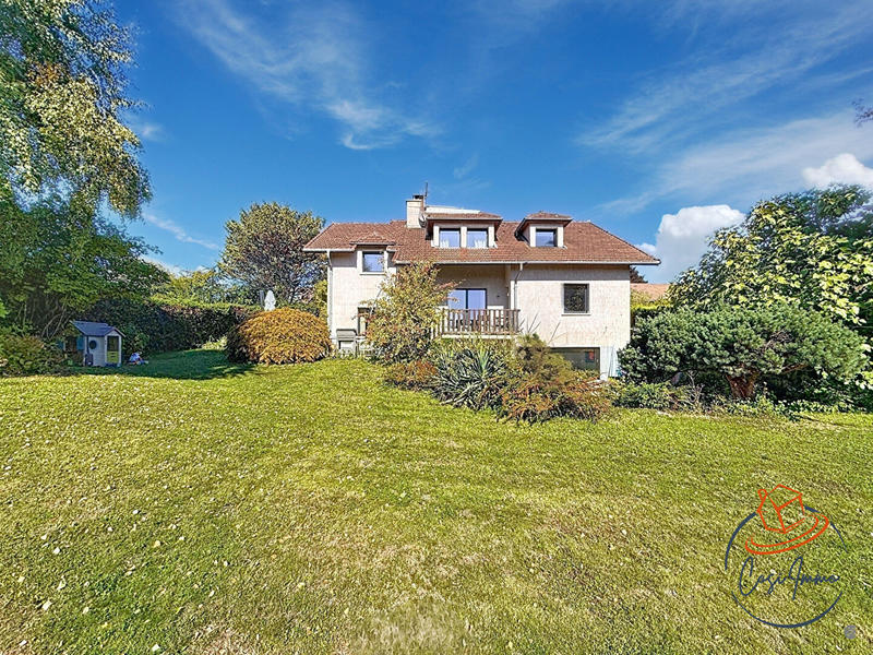 Villa - 227 m² - 5 pièces