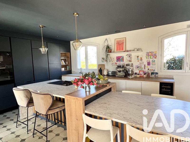 Maison - 182 m² - 6 pièces