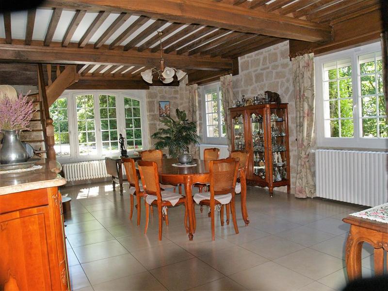 Maison - 268 m² - 9 pièces