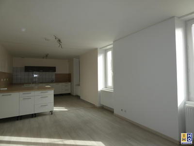 Appartement - 99 m² - 3 pièces