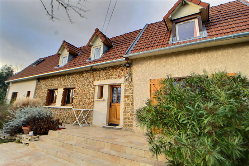 Maison - 113 m² - 5 pièces