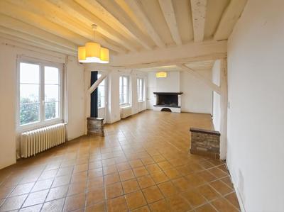 Maison - 202 m² - 7 pièces