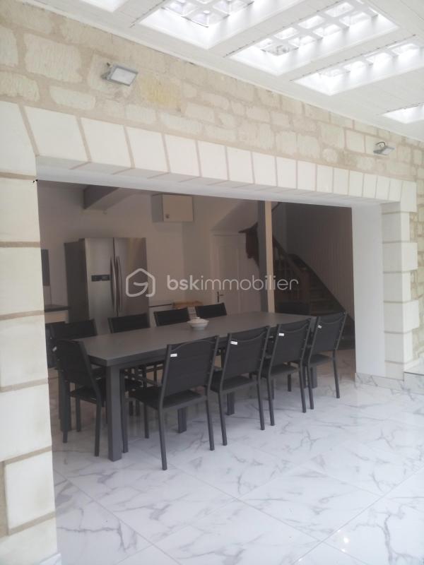 Maison - 283 m² - 8 pièces