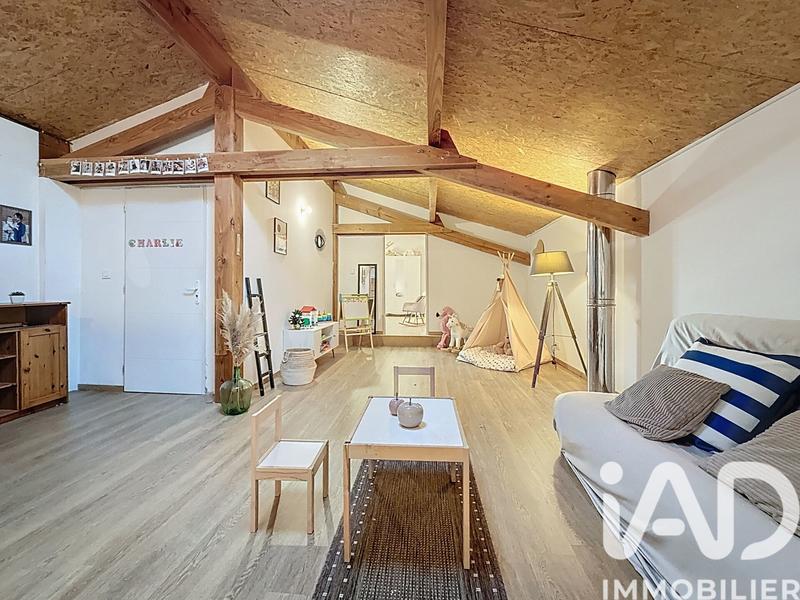 Maison - 196 m² - 8 pièces
