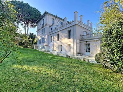 Appartement - 133 m² - 4 pièces