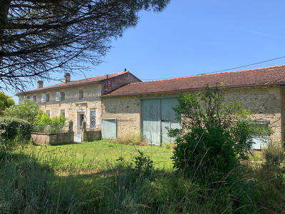Maison - 272 m² - 6 pièces