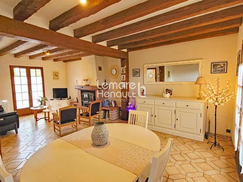 Pavillon - 140 m² - 7 pièces