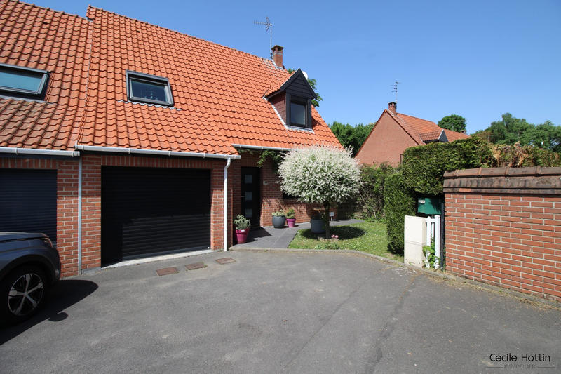 Maison - 106 m² - 6 pièces