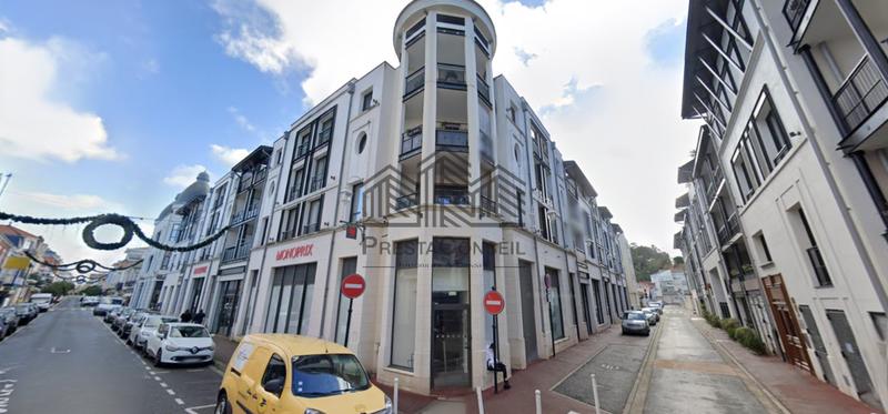 Appartement - 147 m² - 6 pièces