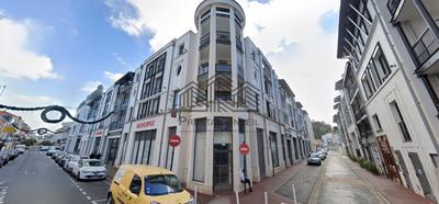 Appartement - 147 m² - 6 pièces