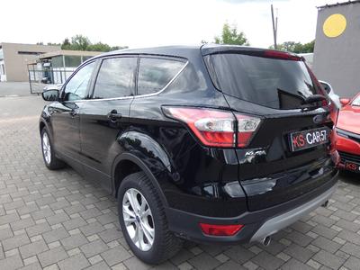 Ford Kuga 1.5 TDCi 120 SetS 4x2 automatique Titanium