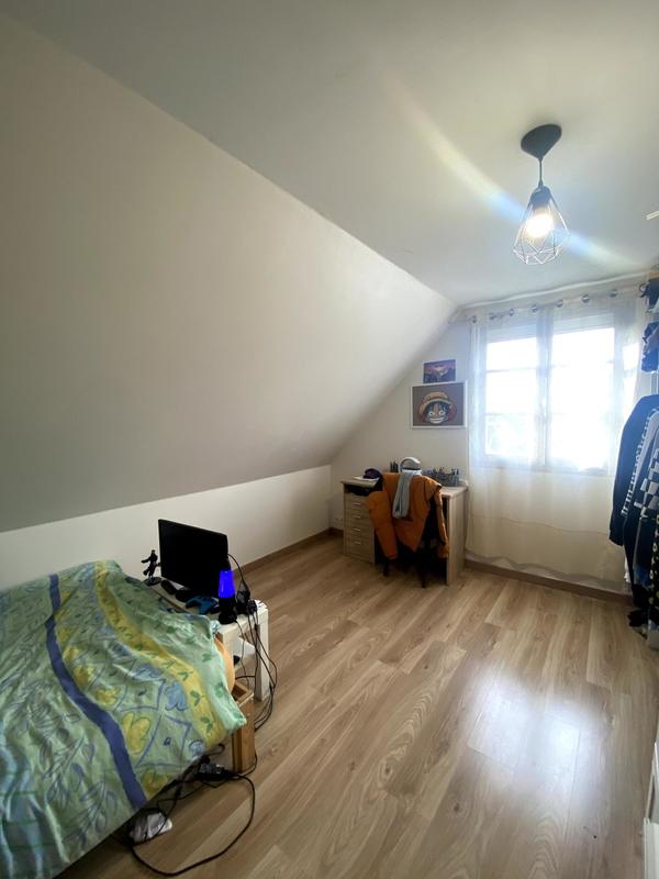 Maison - 91 m² - 5 pièces