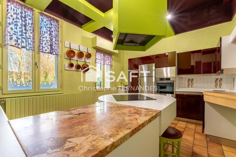 Maison de maîtres - 315 m² - 12 pièces