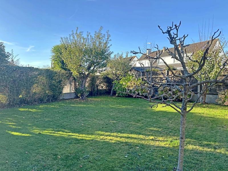 Maison - 94 m² - 5 pièces