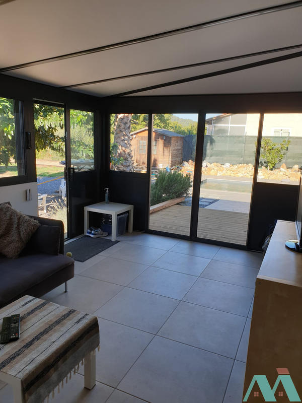 Maison - 96 m² - 4 pièces