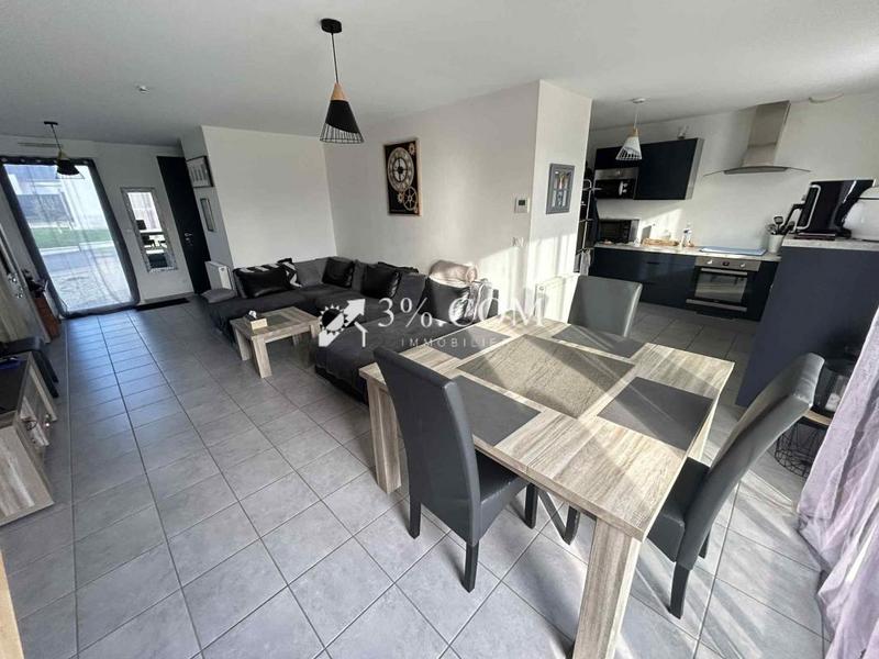 Maison - 93 m² - 5 pièces