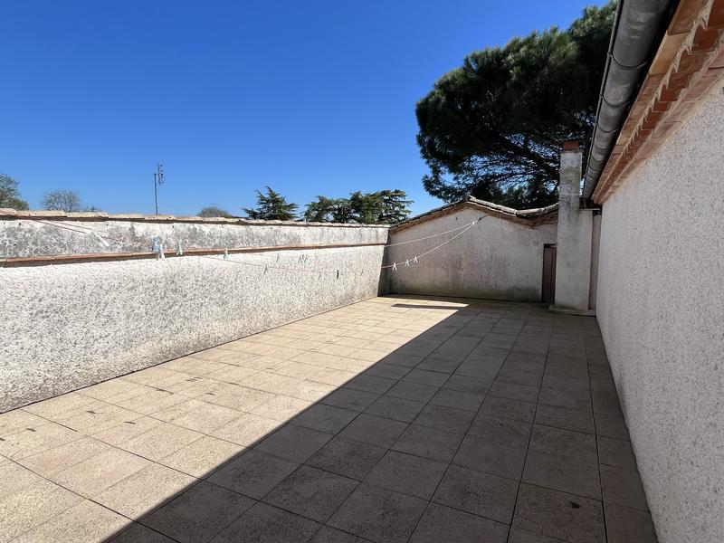 Maison traditionnelle - 300 m² - 7 pièces