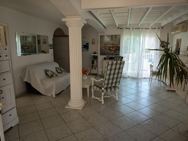 Maison - 266 m² - 7 pièces