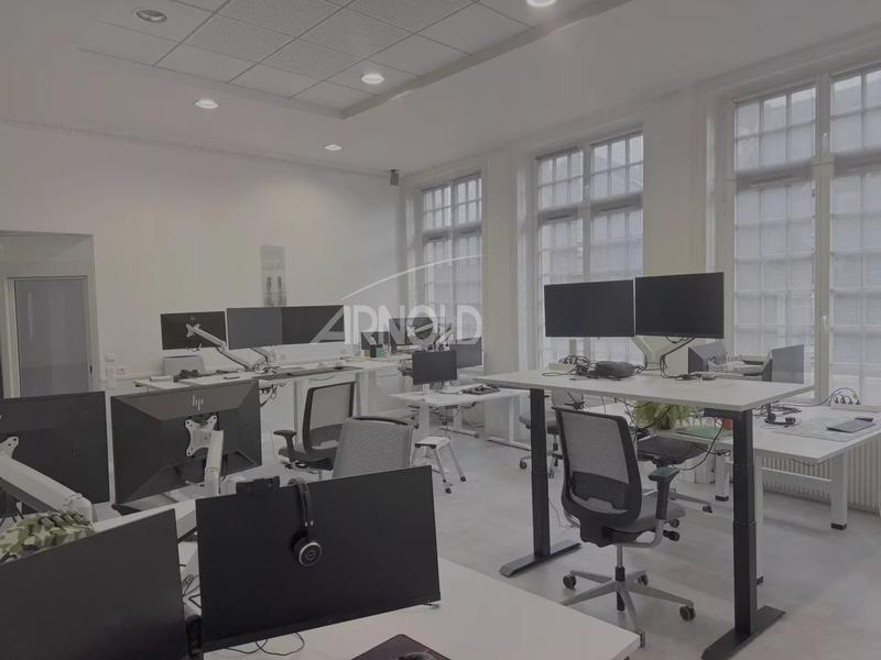 Bureau - 100 m² - 3 pièces