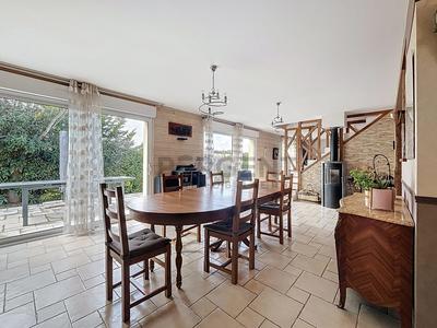 Maison - 154 m² - 7 pièces