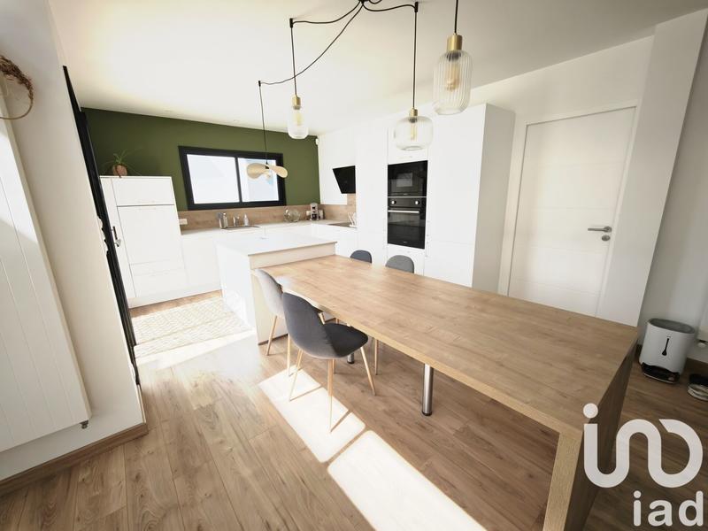 Maison - 122 m² - 5 pièces