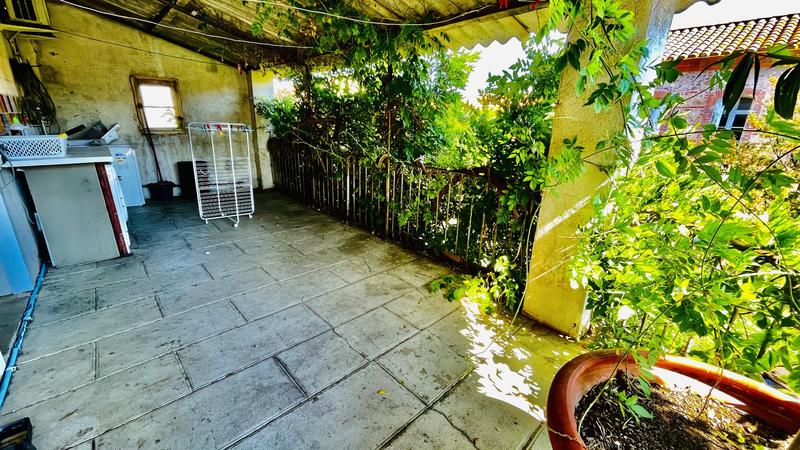 Maison - 280 m² - 6 pièces