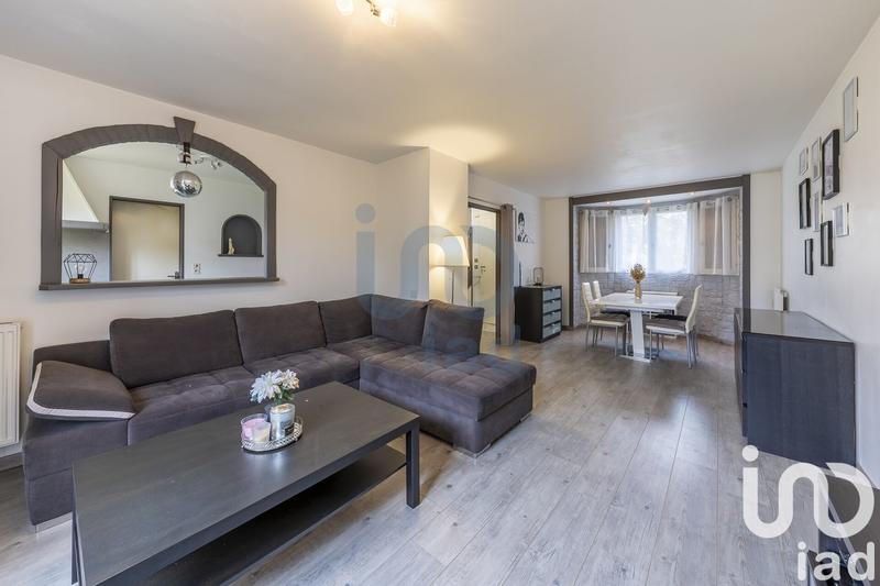 Maison - 96 m² - 5 pièces