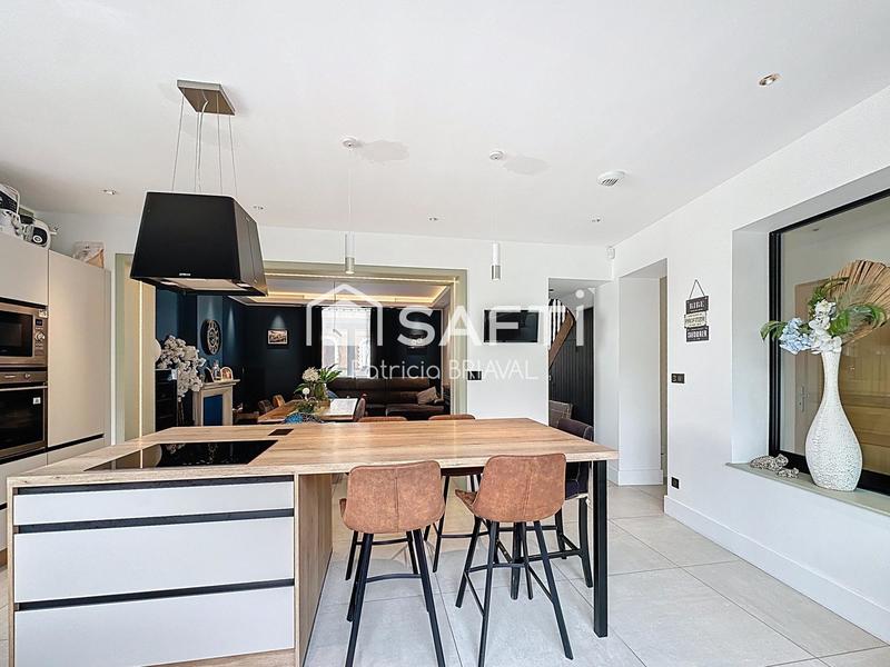 Maison - 188 m² - 7 pièces