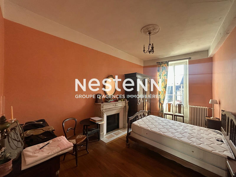 Maison - 200 m² - 7 pièces