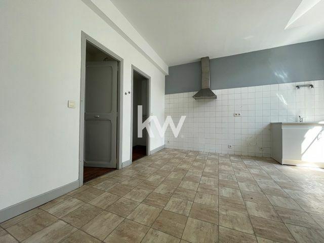 Appartement - 179 m² - 6 pièces