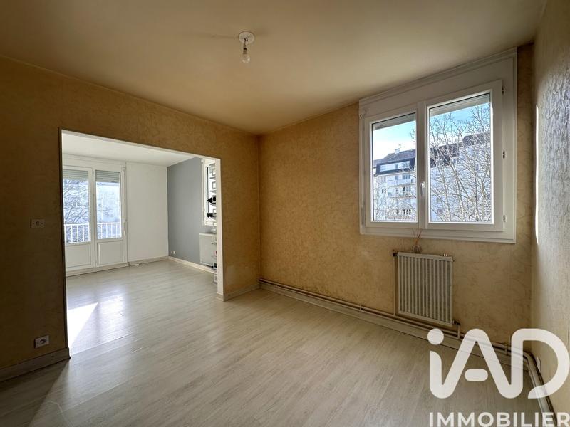 Appartement - 97 m² - 4 pièces