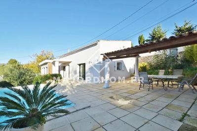 Maison - 143 m² - 5 pièces