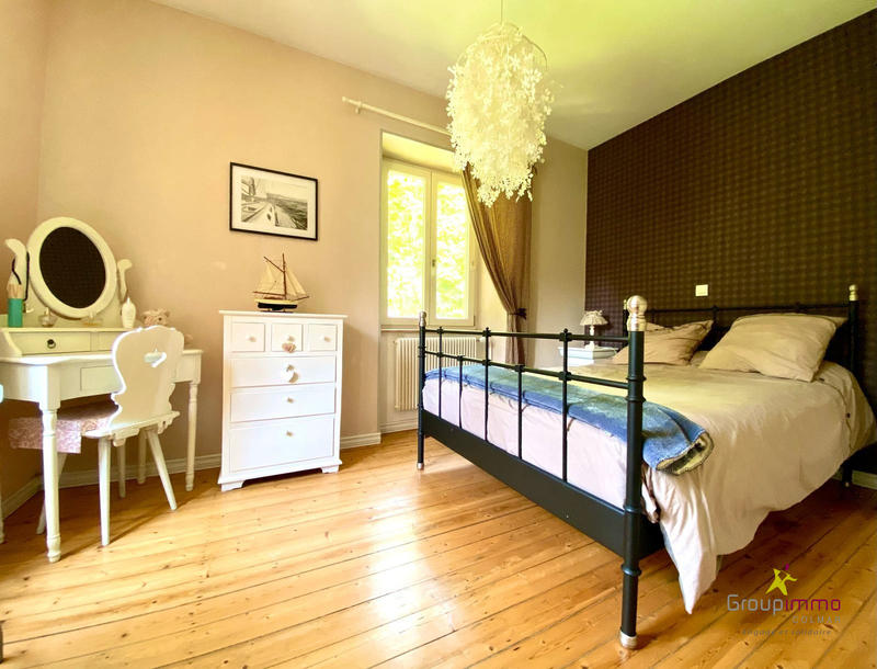 Maison - 333 m² - 12 pièces