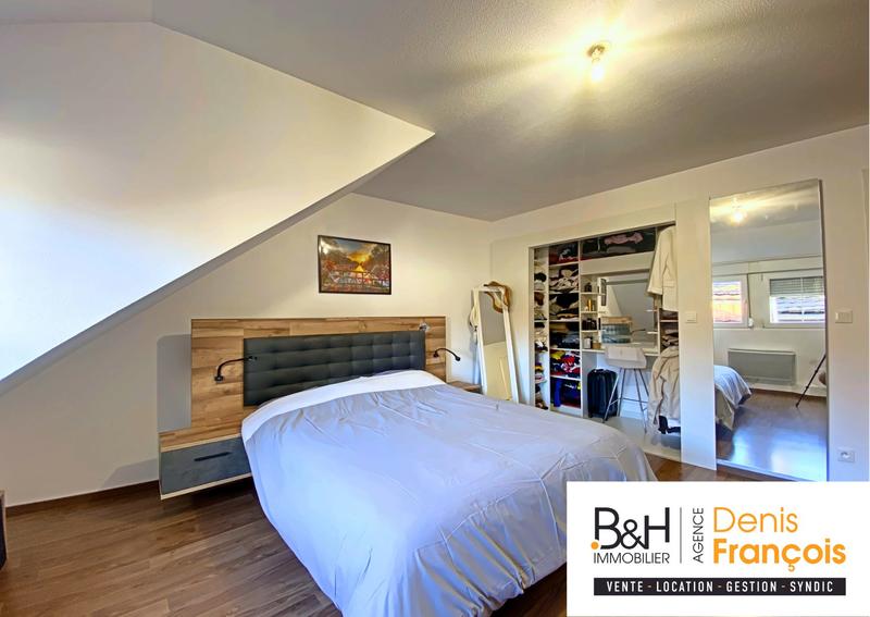 Appartement - 90 m² - 4 pièces