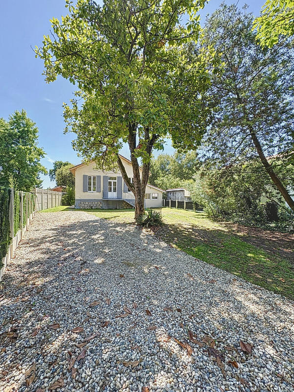 Maison - 85 m² - 3 pièces