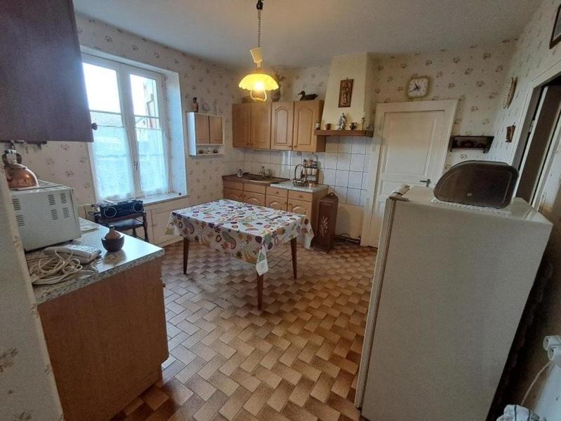 Maison traditionnelle - 98 m² - 4 pièces