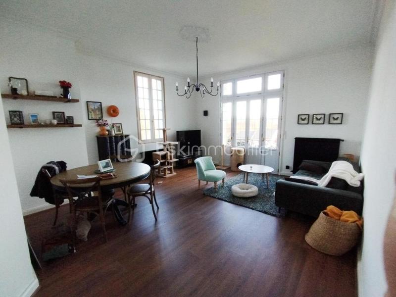 Appartement - 93 m² - 4 pièces