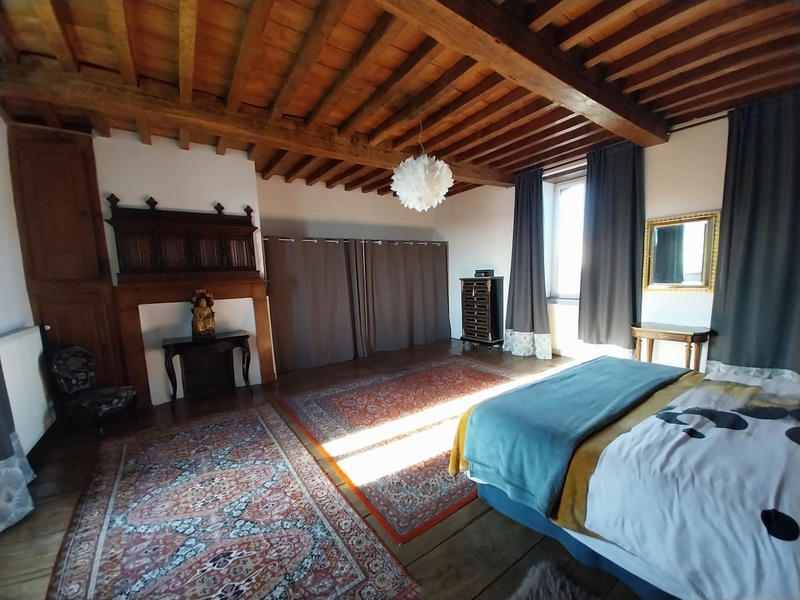 Maison - 270 m² - 7 pièces