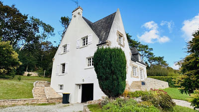 Maison - 169 m² - 9 pièces