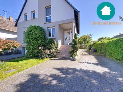 Maison - 200 m² - 7 pièces