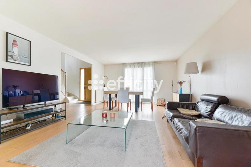 Pavillon - 169 m² - 7 pièces