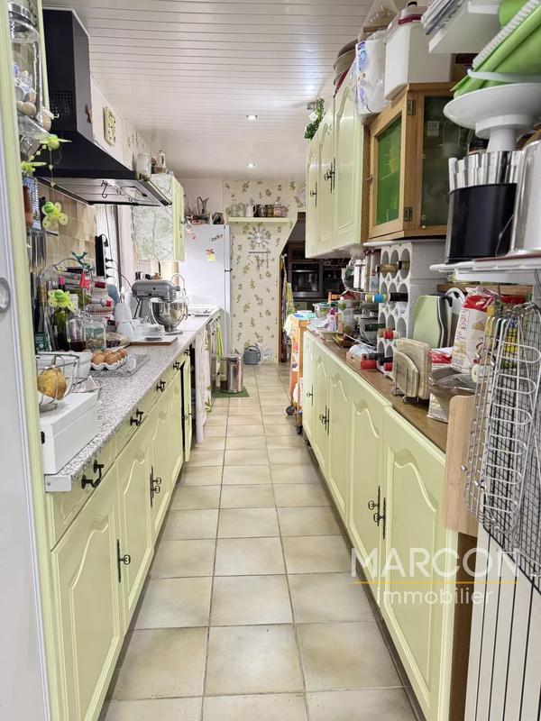 Maison - 175 m² - 10 pièces