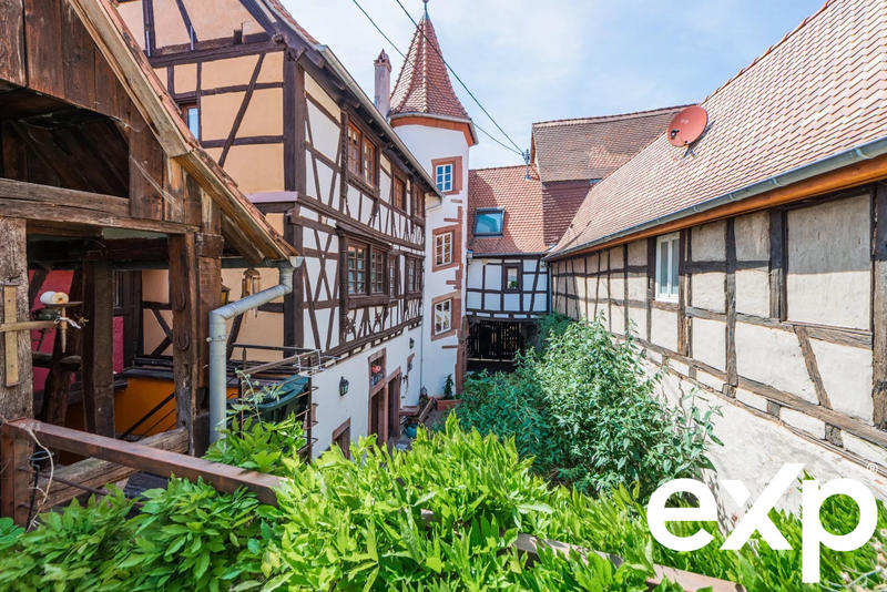 Maison - 650 m² - 20 pièces