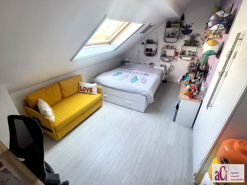 Maison - 140 m² - 5 pièces