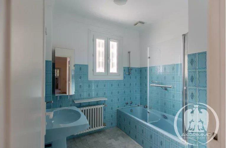 Appartement - 300 m² - 8 pièces