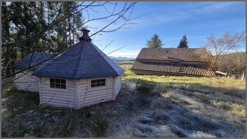 Maison - 185 m² - 7 pièces